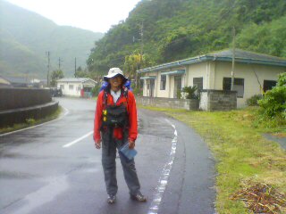 雨の中